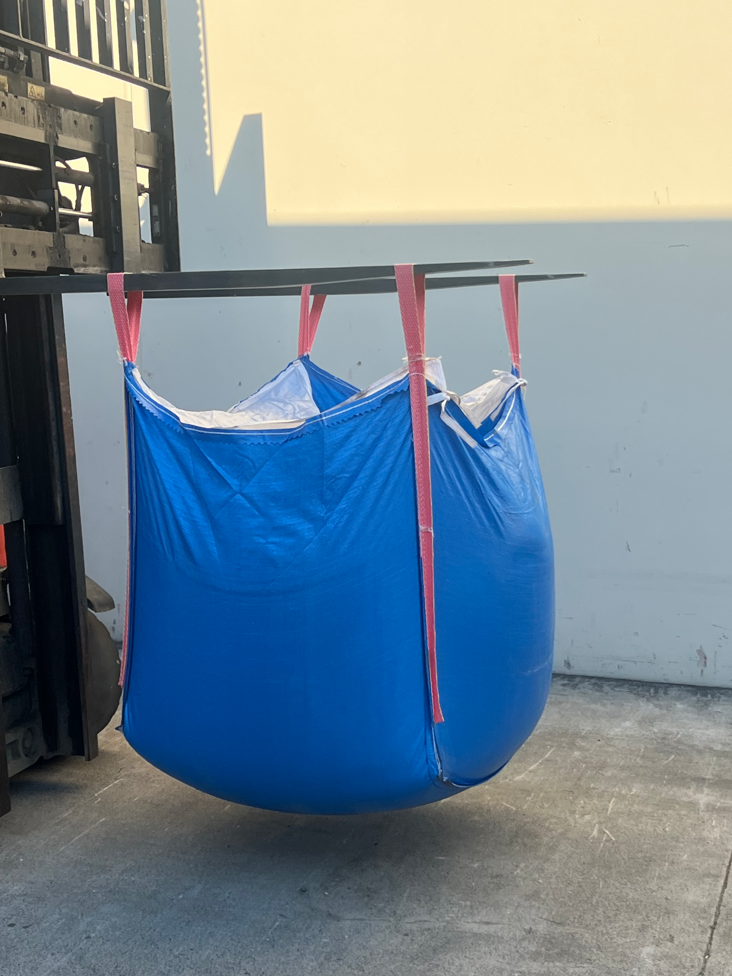 U Panel Bulk Bag 100x100x100cm, 1500kg SWL, Flap Top, Closed Bottom, Blue