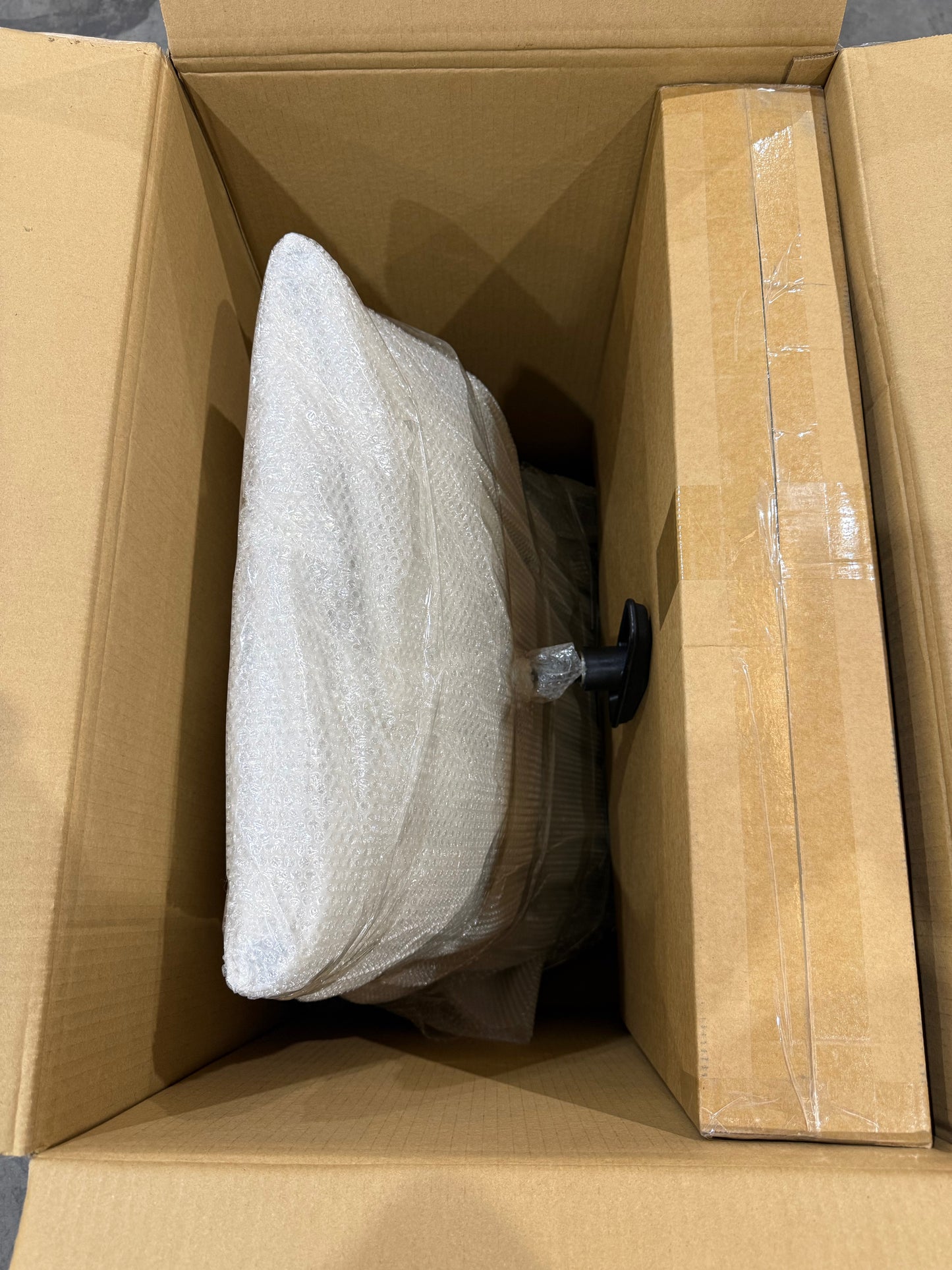 406mm polyester strapping — smooth — pallet securing